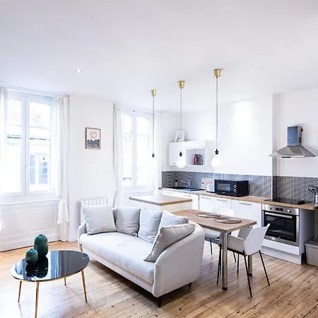 Le Cret - Place Jean Jaures Saint-Etienne  Extérieur photo