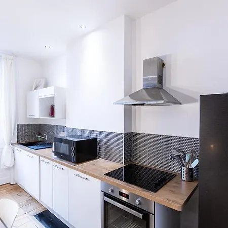 Le Cret - Place Jean Jaures Saint-Etienne  Extérieur photo